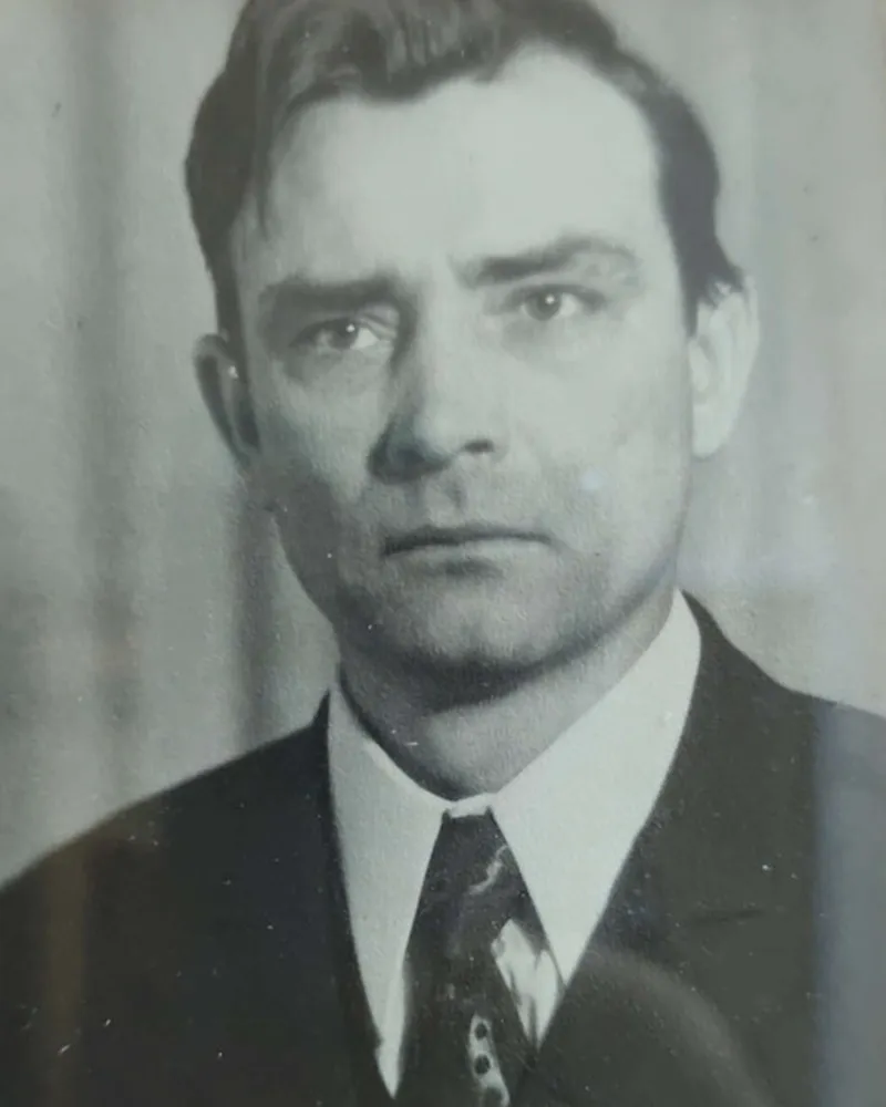 Портрет: Батарчук Г.М.